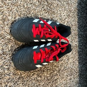 Boys Adidas Soccer Cleats!!
